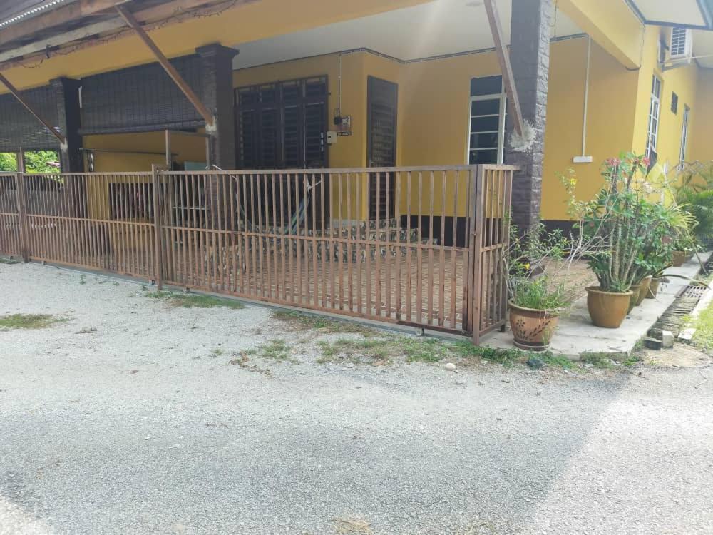 Rumah Tumpangan Di Kuala Terengganu, Terengganu Homestay D ภายนอก รูปภาพ